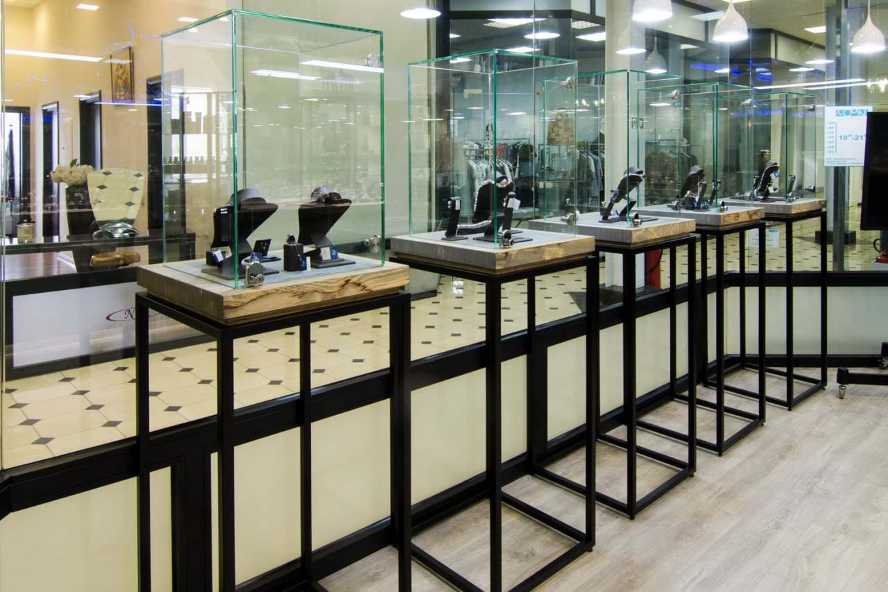 Защитные пленки на окна и стекла — купить в Москве и Области Бронирующие ударопрочные пленки ГЛАСССАН!