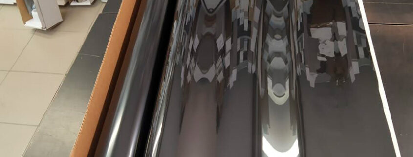 "Зеркальная пленка для окон с эффектом односторонней видимости в Москве"