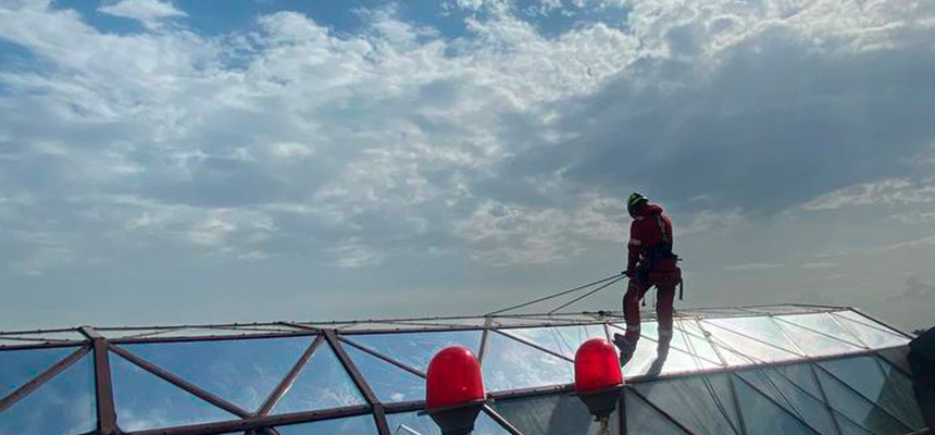 "Профессиональная тонировка окон зеркальной пленкой в Московской области"